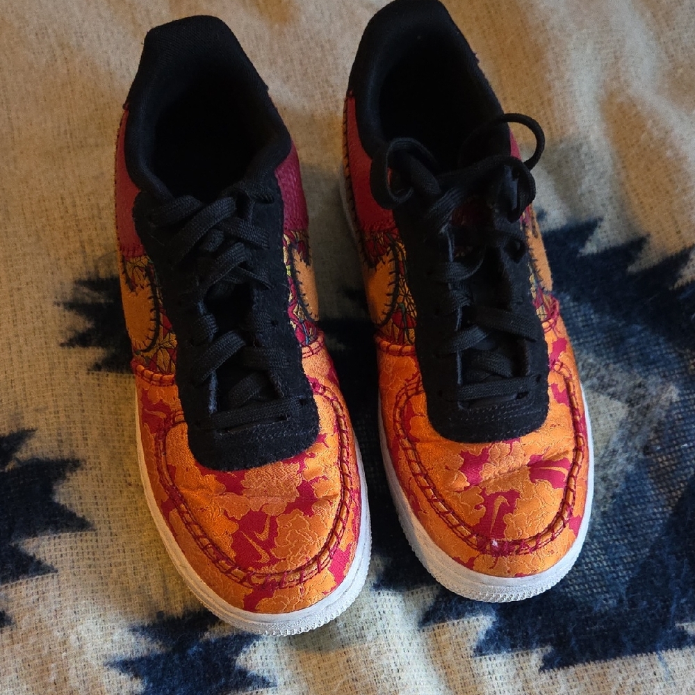 Nike Kids Sneakers in Red and Orange Floral